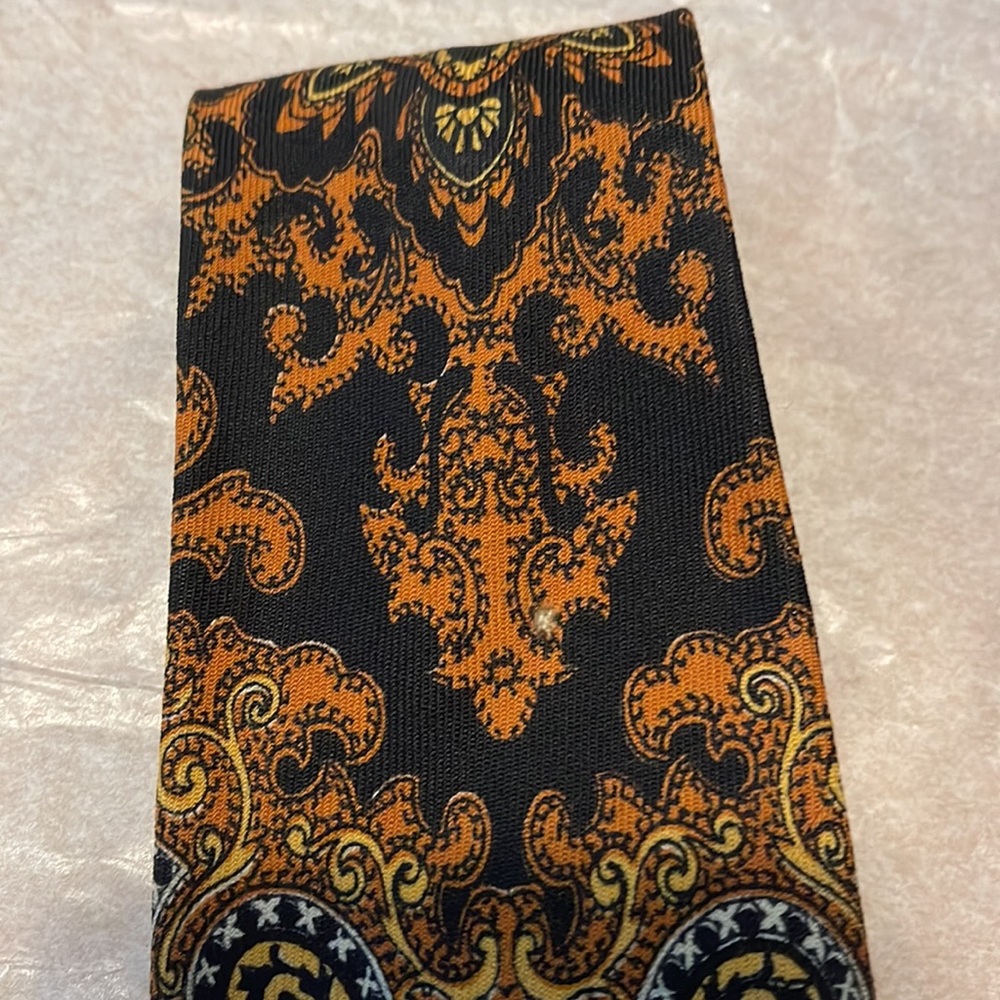 Used tie - Picture 7 of 8